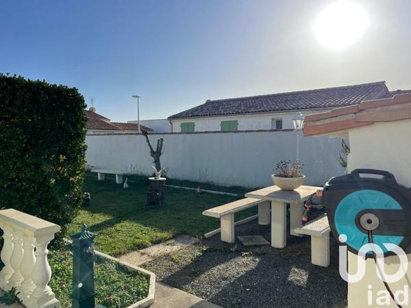 Maison 6 pièces de 76 m² à Sainte-Marie-de-Ré (17740)