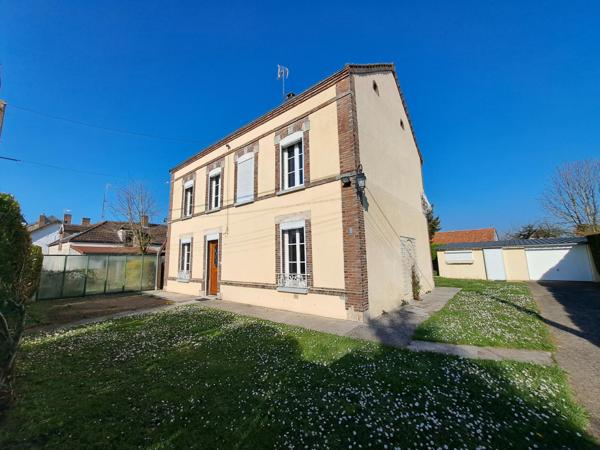 Maison ancienne à rafraîchir de 137m² sur 422m² terrain.