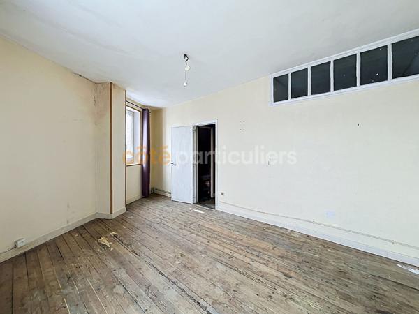 Vente
                Maison172 m² - 7 Pièces -
                    ELBEUF (76500)