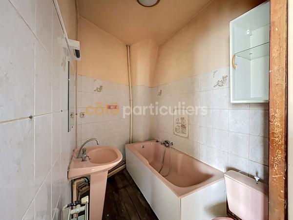 Vente
                Maison172 m² - 7 Pièces -
                    ELBEUF (76500)