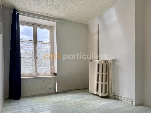 Vente
                Maison64 m² - 4 Pièces -
                    Granville (50400)