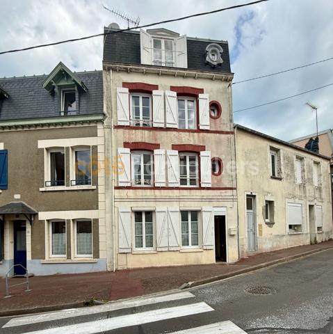 Vente
                Maison64 m² - 4 Pièces -
                    Granville (50400)