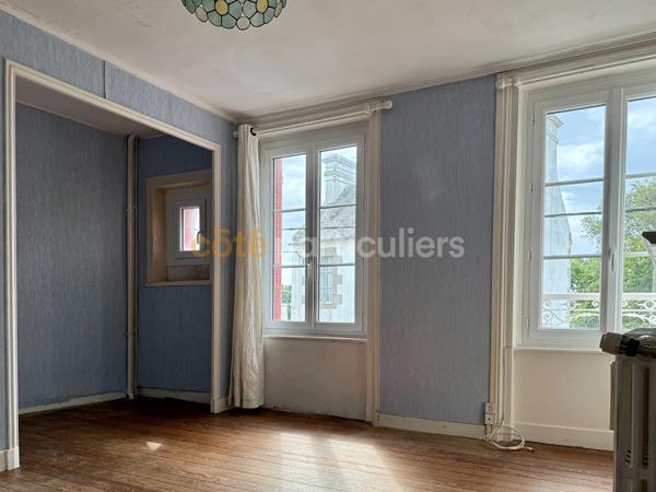 Vente
                Maison64 m² - 4 Pièces -
                    Granville (50400)