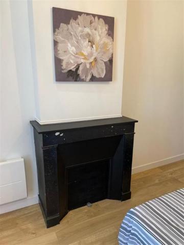 30. GARD NIMES. Appartement 2 pièce(s) 40m2 entièrement rénové