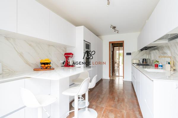 Maison Chatou - 208 m² - 9 pièces Chatou Maison Chatou - 208 m² - 9 pièces Chatou