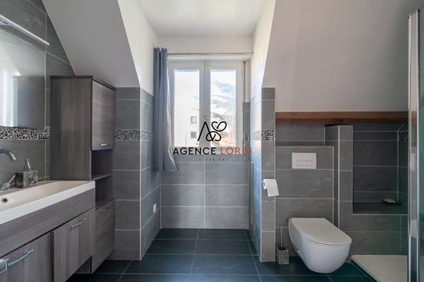 Maison Le Vésinet - 230 m² - 10 pièces Le vesinet Maison Le Vésinet - 230 m² - 10 pièces Le vesinet