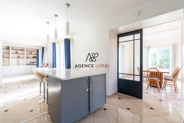 Maison Le Vésinet - 230 m² - 10 pièces Le vesinet Maison Le Vésinet - 230 m² - 10 pièces Le vesinet