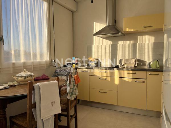 Villefranche Sur Saone T3 de 79 m2 - grand séjour - balcon - exposé Est/ouest - proche centre-ville