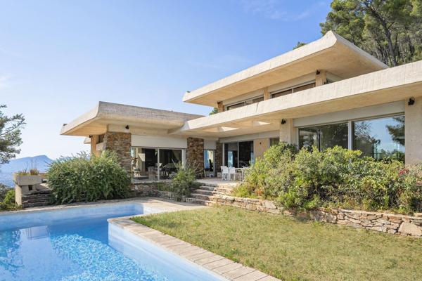 Vente Maison de luxe Carqueiranne 7 Pièces 373 m²