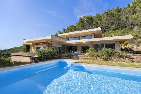 Vente Maison de luxe Carqueiranne 7 Pièces 373 m²