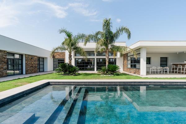 Vente Maison de luxe Perpignan 10 Pièces 353.9 m²