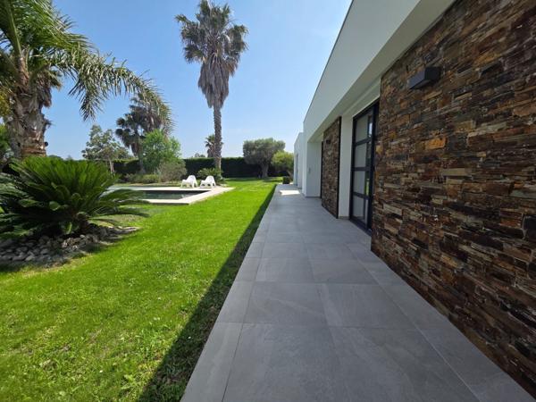 Vente Maison de luxe Perpignan 10 Pièces 353.9 m²