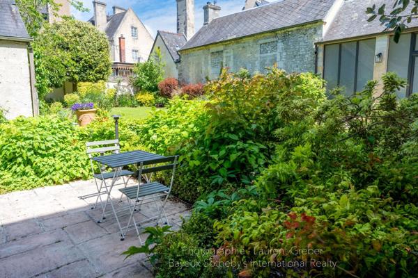 Vente Hôtel particulier Bayeux 11 Pièces 475 m²