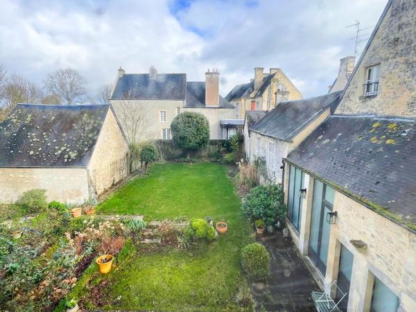 Vente Hôtel particulier Bayeux 11 Pièces 475 m²