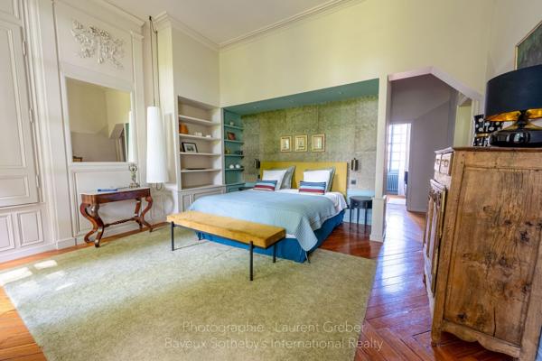 Vente Hôtel particulier Bayeux 11 Pièces 475 m²