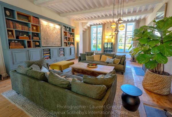 Vente Hôtel particulier Bayeux 11 Pièces 475 m²
