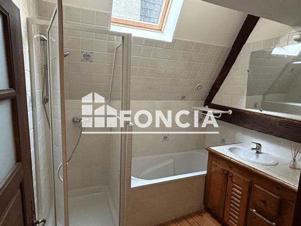 Location Appartement 5 pièces 119.32 m² - 26 RUE RIFFAULT Poitiers 86000