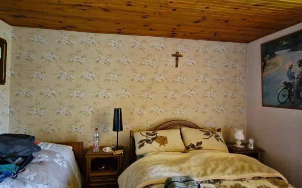 Maison à vendre    5 pièces •  Saint-Benoît-la-Chipotte