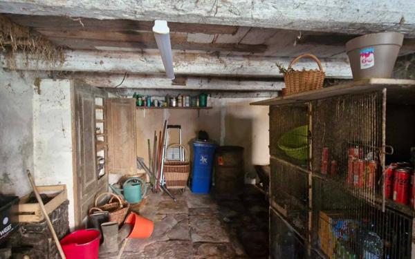 Maison à vendre    5 pièces •  Saint-Benoît-la-Chipotte