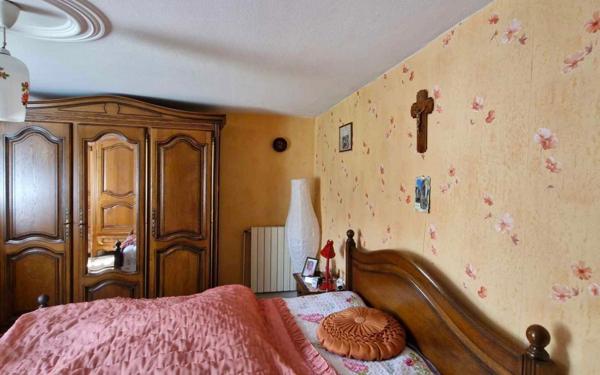 Maison à vendre    5 pièces •  Saint-Benoît-la-Chipotte