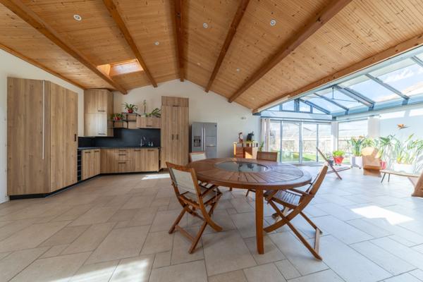Vente Maison de luxe Jard-sur-Mer 11 Pièces 330.68 m²
