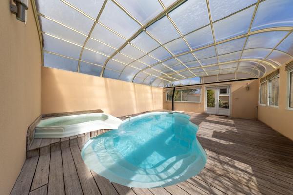 Vente Maison de luxe Jard-sur-Mer 11 Pièces 330.68 m²