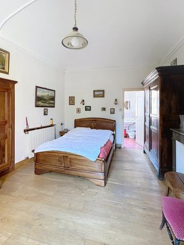 Sud Ardèche - Les Vans : Propriété avec Piscine et Parc au Coeur des Vans