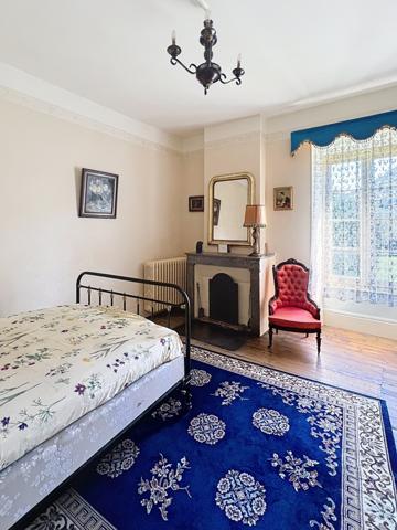 Sud Ardèche - Les Vans : Propriété avec Piscine et Parc au Coeur des Vans