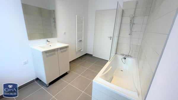 Appartement à louer 3 pièces 66.55m²