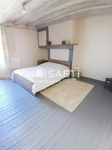 Maison de ville  80 m2  , son patio et  garage