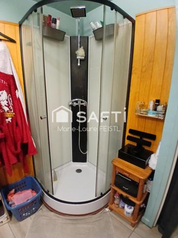 Maison de ville  80 m2  , son patio et  garage