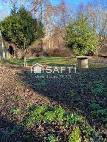 Maison de ville  80 m2  , son patio et  garage