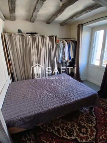 Maison de ville  80 m2  , son patio et  garage