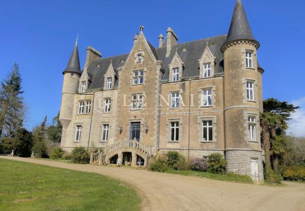 Majestueux château du XIXe siècle dans le Finistère Sud