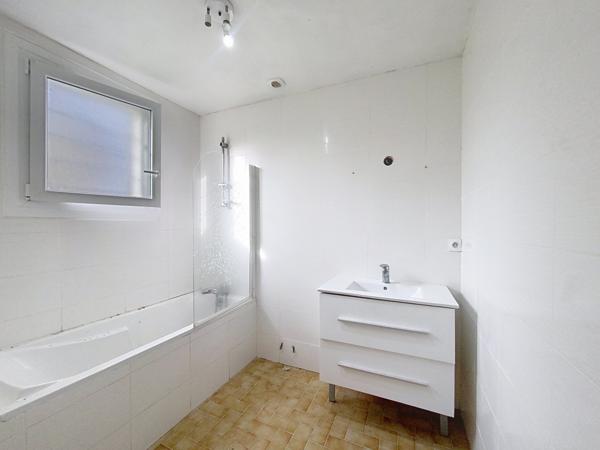 Pomarez (40360) Maison 4 chambres avec grande parcelle terrain et proche commodités