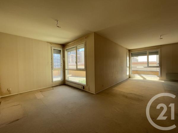 Appartement F3 à vendre  3 pièces - 75,25 m2 MOULINS - 03