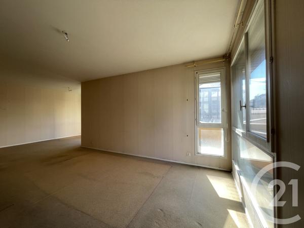 Appartement F3 à vendre  3 pièces - 75,25 m2 MOULINS - 03
