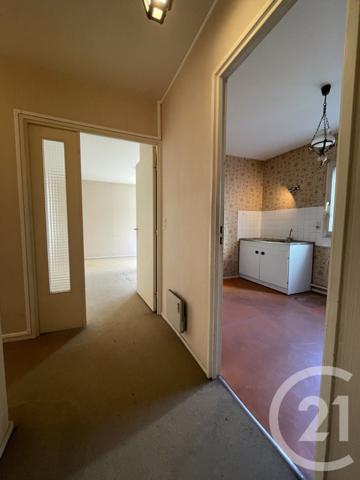 Appartement F3 à vendre  3 pièces - 75,25 m2 MOULINS - 03