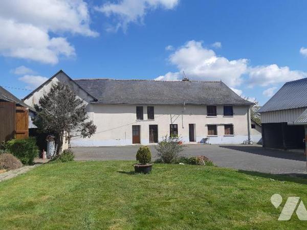 PACE - Coté campagne
Sur une parcelle d'environ 1221m², longère d'environ 110m² habitable comp...