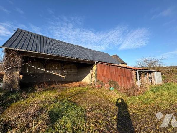 PACE - Coté campagne
Sur une parcelle d'environ 1221m², longère d'environ 110m² habitable comp...