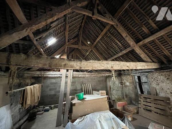 PACE - Coté campagne
Sur une parcelle d'environ 1221m², longère d'environ 110m² habitable comp...