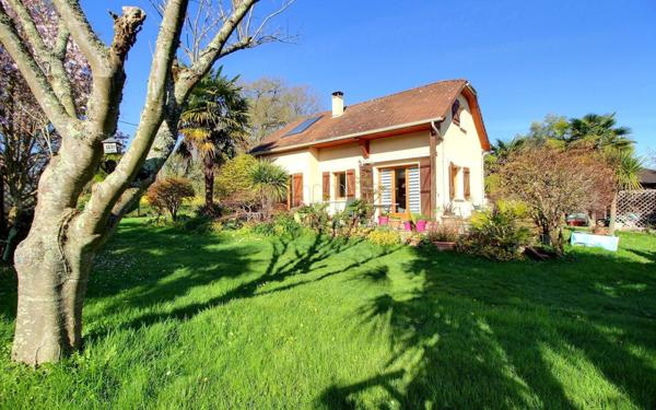 Maison à vendre    3 pièces • 72 m2 Morlaàs