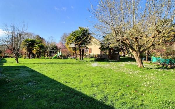 Maison à vendre    3 pièces • 72 m2 Morlaàs