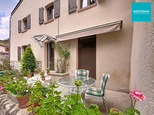 Maison de bourg en pierre rénovée - 104 m² habitables - 3 chambres - Garage