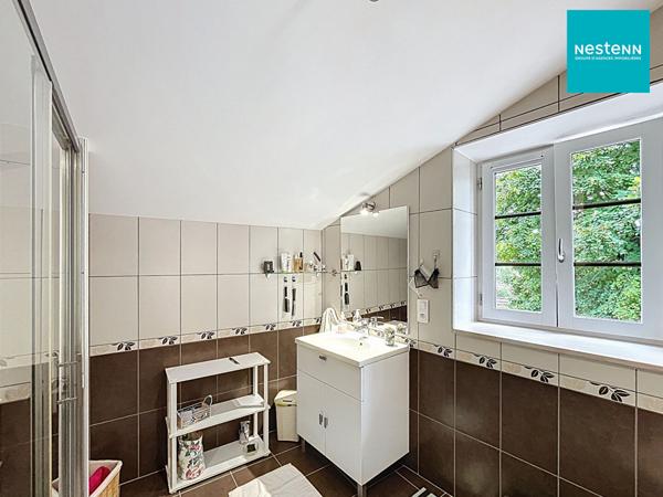 Maison de bourg en pierre rénovée - 104 m² habitables - 3 chambres - Garage