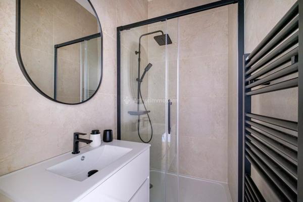 Vente Appartement 4 pièces 120 m2 à Lyon 7