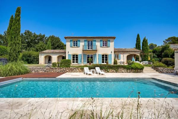 Vente Maison de luxe Aix-en-Provence 8 Pièces 250 m²