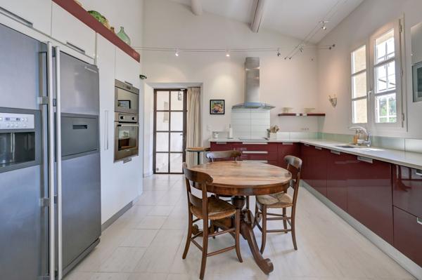 Vente Maison de luxe Aix-en-Provence 8 Pièces 250 m²