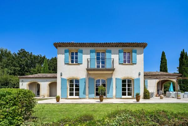Vente Maison de luxe Aix-en-Provence 8 Pièces 250 m²