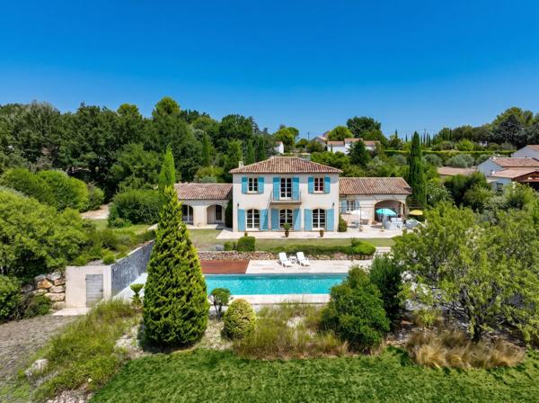 Vente Maison de luxe Aix-en-Provence 8 Pièces 250 m²